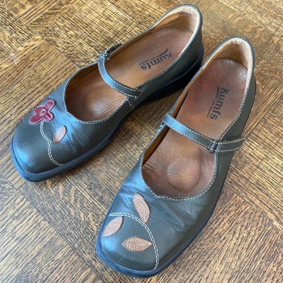 VINTAGE LEATHER MARYJANES - Picture 1 of 3